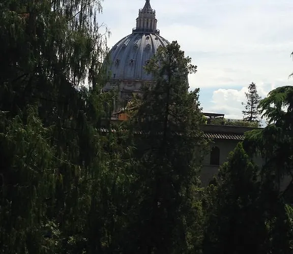 Simonetta Ai Musei Vaticani Acomodação com café da manhã 