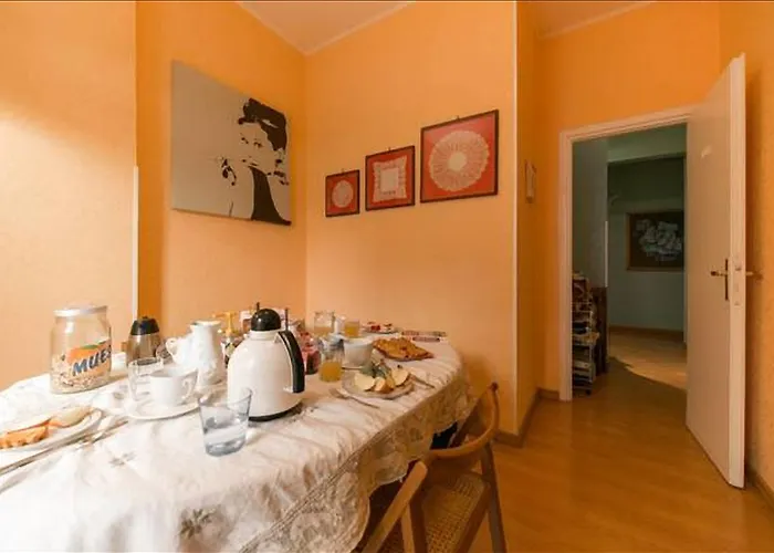 Acomodação com café da manhã  Simonetta Ai Musei Vaticani 2*